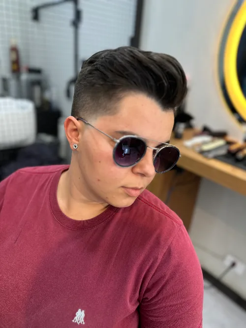Topete undercut — trabalho feito na Team Brothers Barbearia